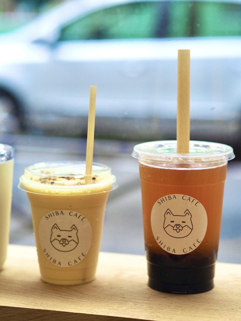 Milky Blend et bubble tea de Shiba café